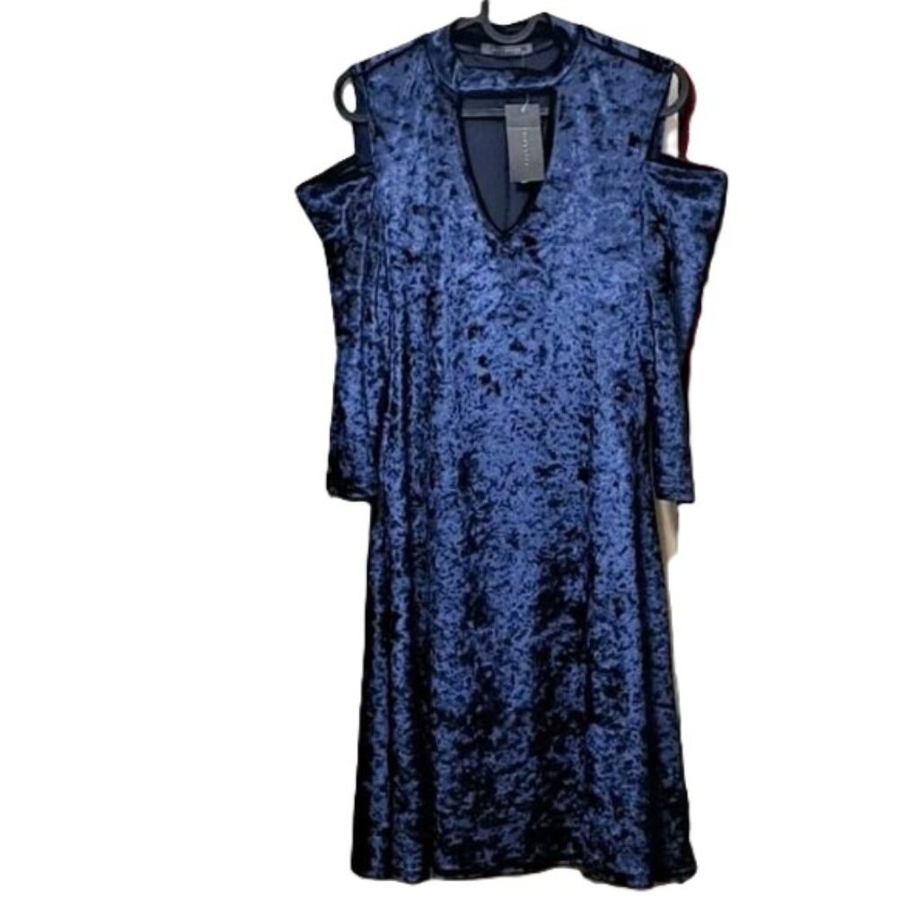 NWT Suzy Shier Navy Blue Crushed Velvet Cold Shoulder Shift Dress